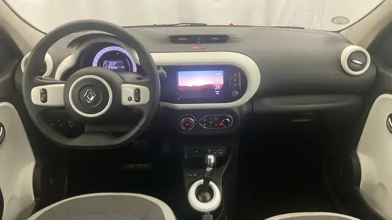 Image 3/4