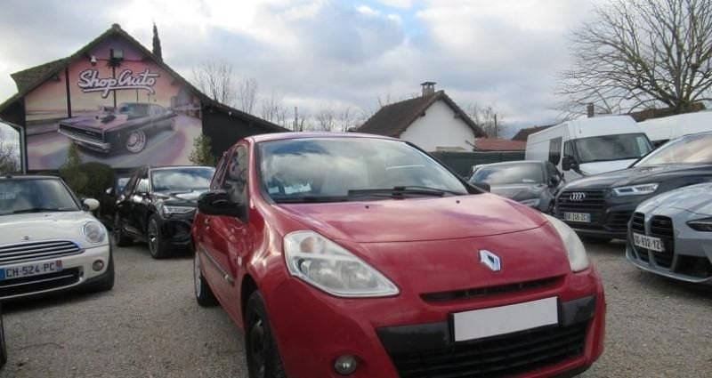 Occasion 2010 Renault Clio II SE Citadine | 2 890 € (Super prix) - Image 1/4
