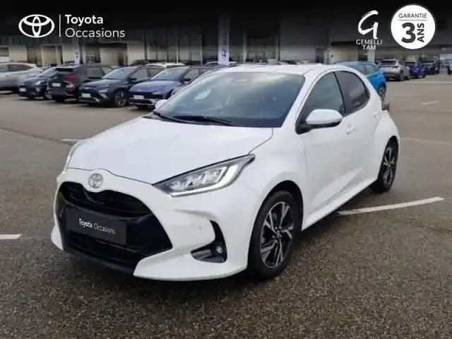Occasion Toyota Yaris Hybrid Design 116 ch (85 kW) 2024 Blanc Berline