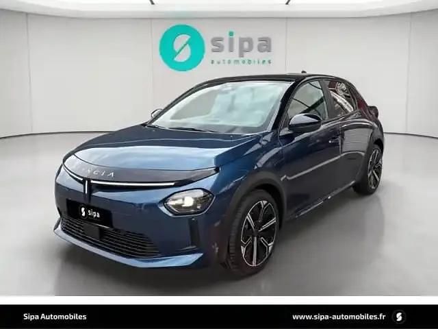 Nouvelle Lancia Ypsilon 2025 Bleu lancia avec toit noir Citadine