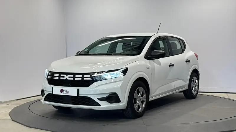 Blanc Utilisé 2024 Dacia Sandero Essentiel Citadine | 11 490 € (Bon prix) - Image 1/4