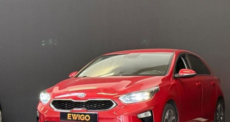 Rouge Utilisé 2018 Kia Ceed Berline | 14 990 € (Super prix) - Image 1/4