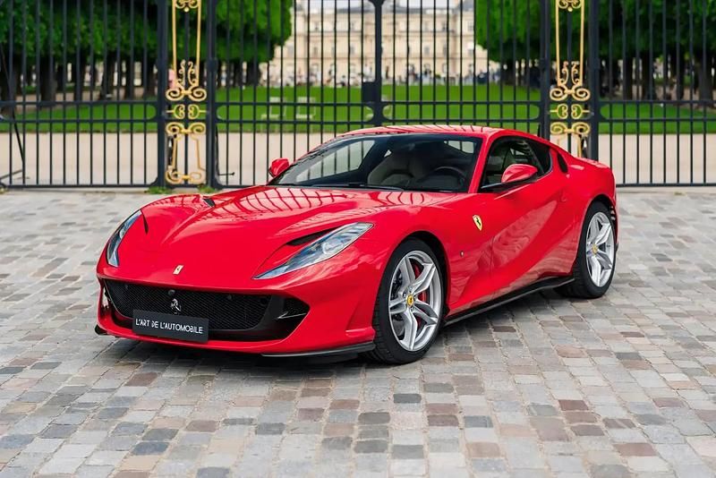 Rouge Utilisé 2019 Ferrari 812 Coupé | 324 900 € - Image 1/4