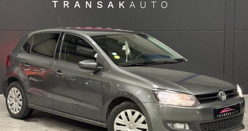 Gris Utilisé 2013 VW Polo Citadine | 7 990 € (Bon prix) - Image 1/4