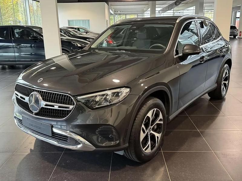 Gris Occasion 2024 Mercedes GLC300e Advanced SUV | 54 990 € (Super prix) - Image 1/4