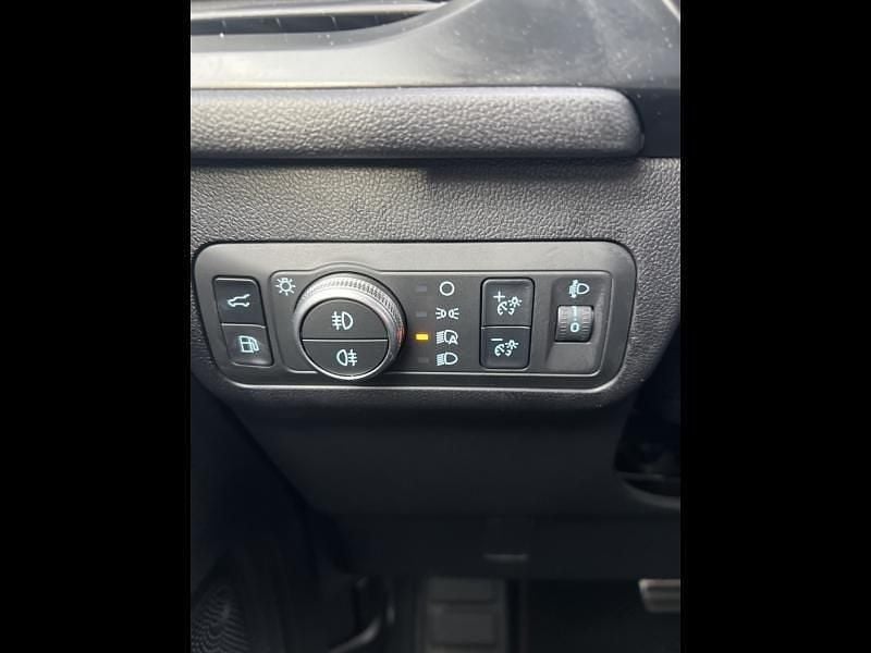 Image 2/4