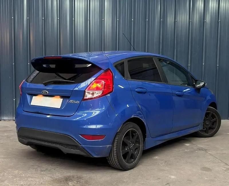 Occasion Ford Fiesta Ambiente 61 ch (44 kW) 2013 Bleu Citadine