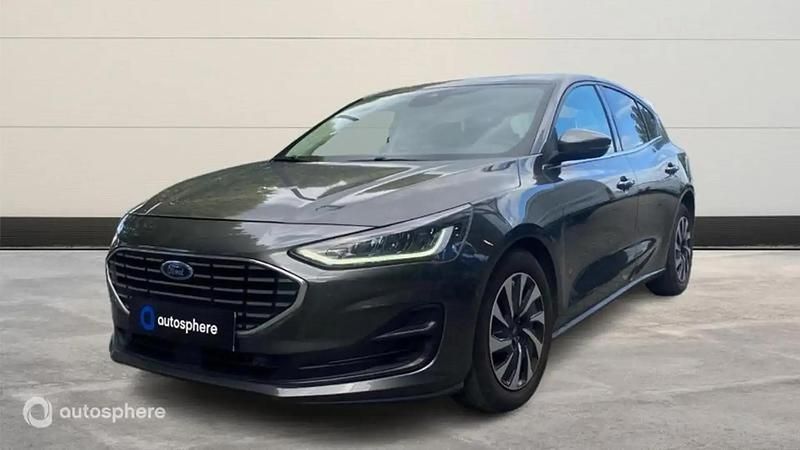 Rouge Utilisé 2022 Ford Focus Titanium X Berline | 18 999 € (Bon prix) - Image 1/4