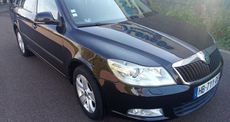 Noir Utilisé 2013 Skoda Octavia Berline | 5 800 € - Image 1/4