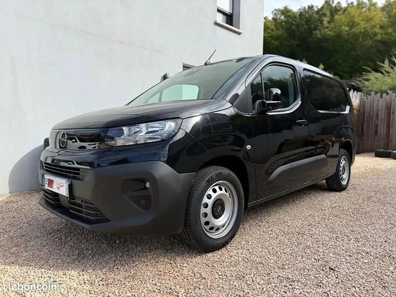 Noir Nouvelle 2025 Opel Combo Van | 25 188 € - Image 1/4
