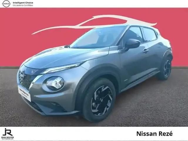 Gris Utilisé 2024 Nissan Juke N-Connecta SUV | 22 990 € (Prix juste) - Image 1/4