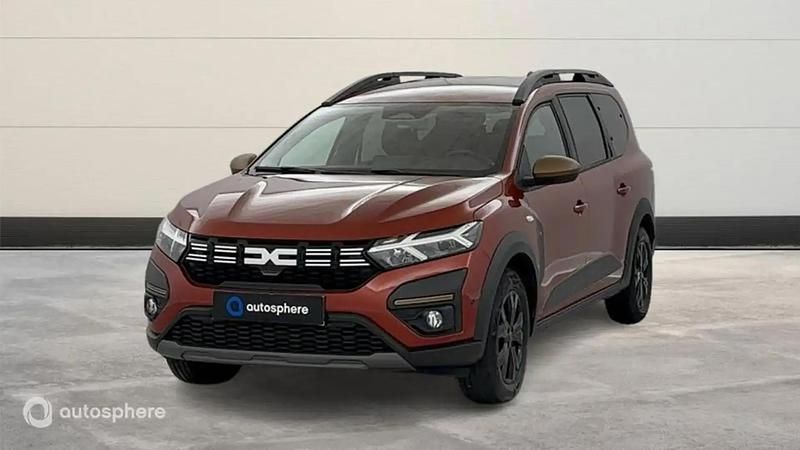 Brun Utilisé 2024 Dacia Jogger Extreme Monospace | 24 999 € (Prix juste) - Image 1/4