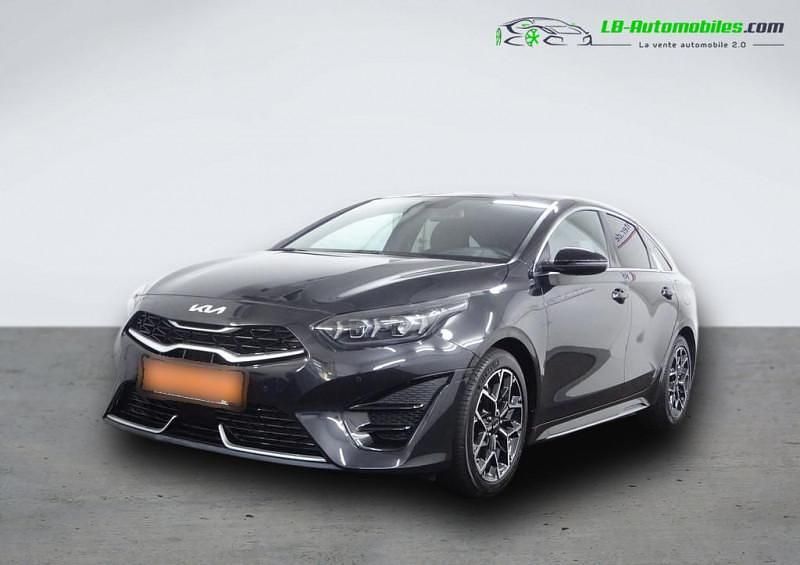 Utilisé 2022 Kia ProCeed Citadine | 31 400 € (Prix juste) - Image 1/4