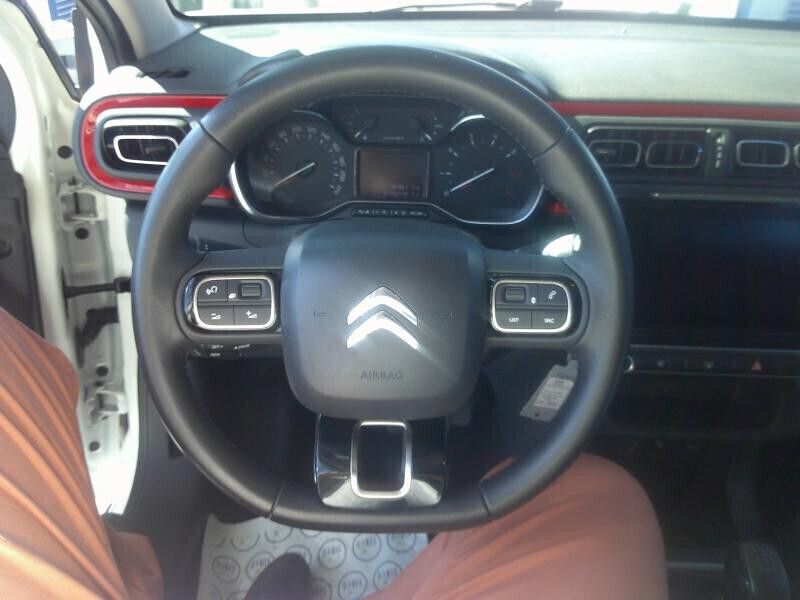 Image 2/4