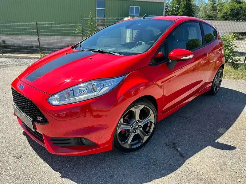 Rouge Utilisé 2016 Ford Fiesta ST Citadine | 15 490 € (Prix assez cher) - Image 1/4