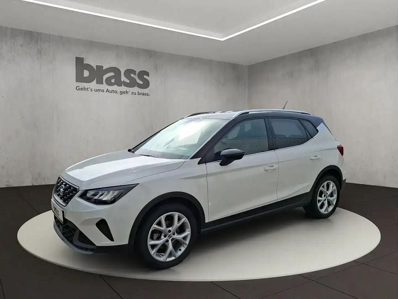 Blanc Utilisé 2024 Seat Arona FR SUV | 19 980 € (Prix juste) - Image 1/4