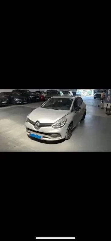 Utilisé 2015 Renault Clio IV R.S. Berline | 15 000 € (Prix juste) - Image 1/4