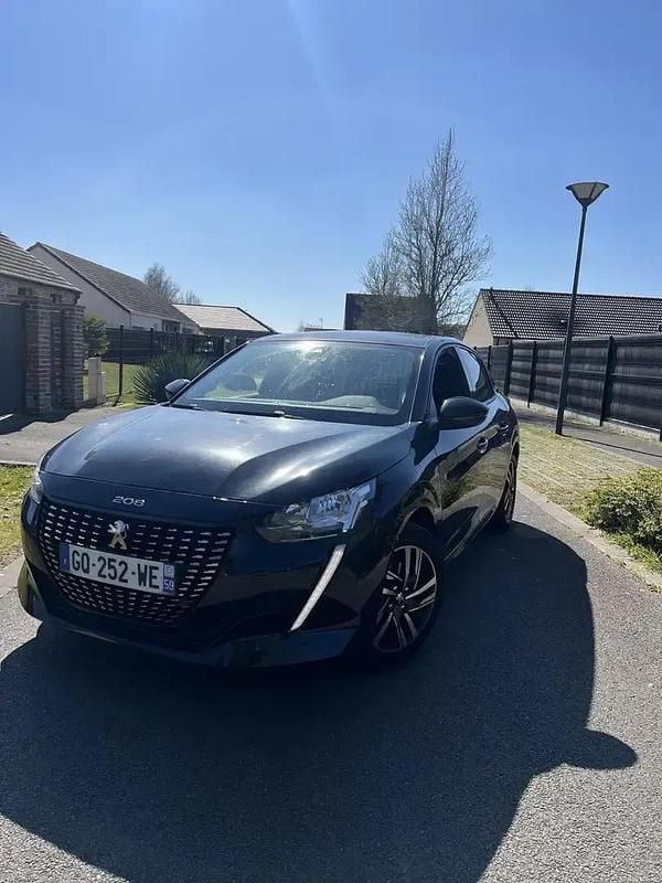 Noir Utilisé 2020 Peugeot 208 Allure Citadine | 11 500 € (Bon prix) - Image 1/4