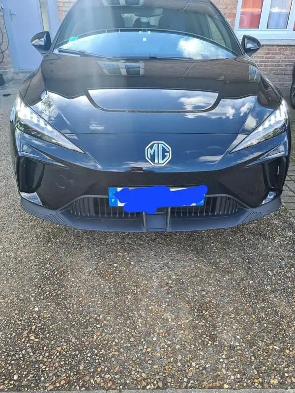 Noir Utilisé 2023 MG MG4 EV Citadine | 15 000 € (Bon prix) - Image 1/4