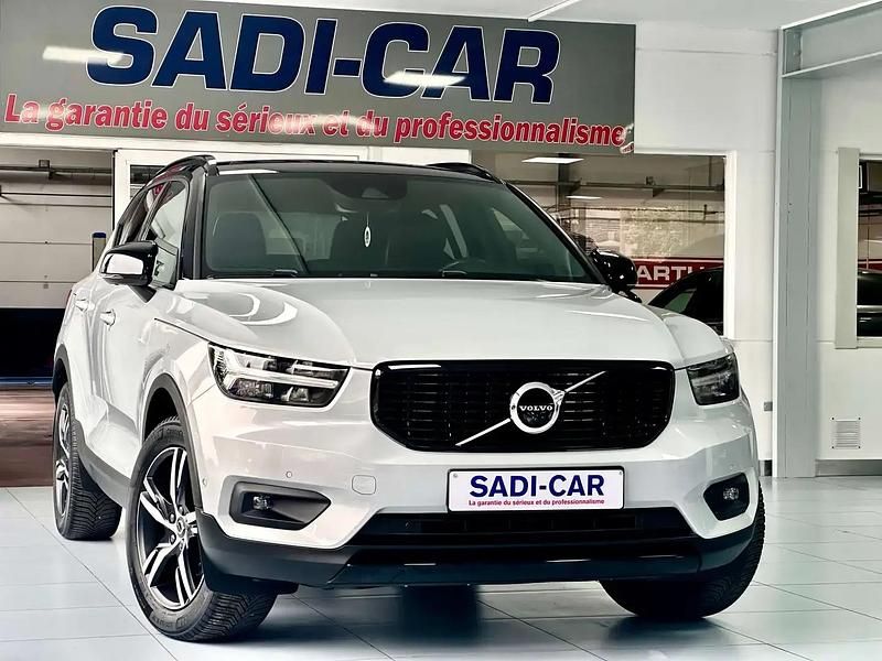 Blanc Occasion 2021 Volvo XC40 R-Design SUV | 28 990 € (Super prix) - Image 1/4