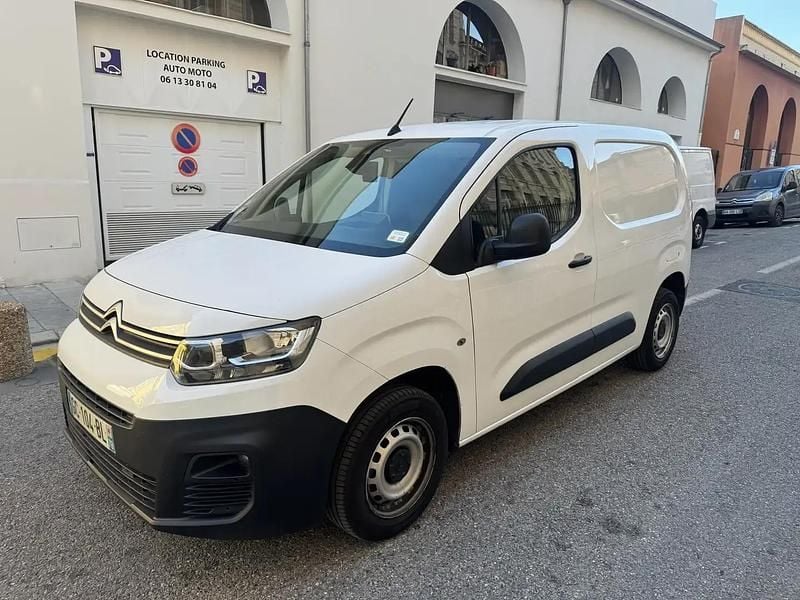 Occasion 2021 Citroën Berlingo Feel Monospace | 9 600 € (Super prix) - Image 1/4
