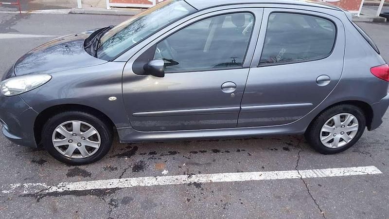 Occasion Peugeot 206 68 ch (50 kW) 2010 Berline