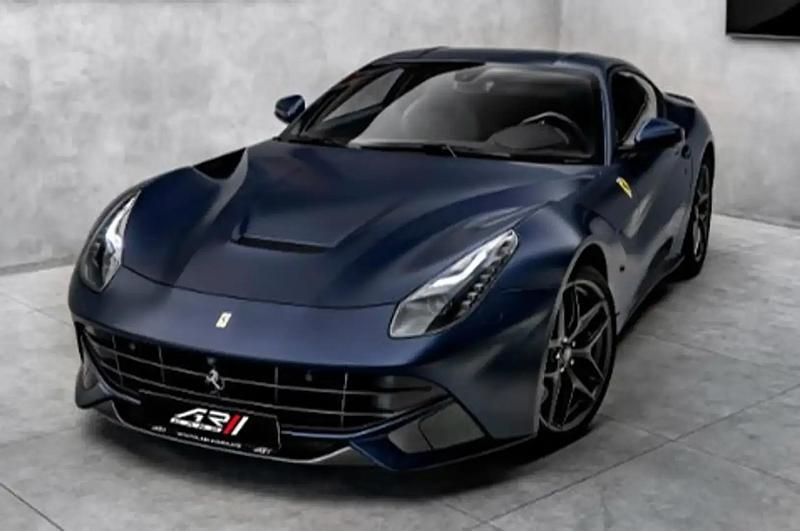 Bleu Occasion 2014 Ferrari F12 Coupé | 229 990 € - Image 1/4