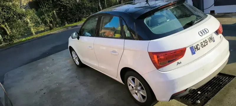 Utilisé 2015 Audi A1 Ambition Citadine | 6 800 € (Bon prix) - Image 1/4