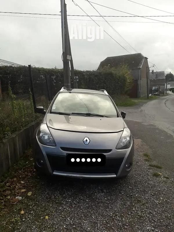 Gris Utilisé 2011 Renault Clio GrandTour Break | 1 000 € (Prix juste) - Image 1/4