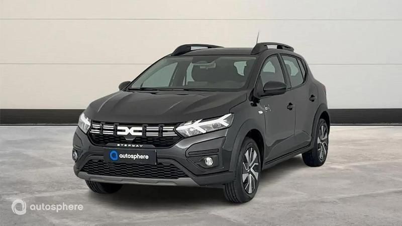 Noir Occasion 2025 Dacia Sandero Expression Berline | 17 499 € (Prix juste) - Image 1/4