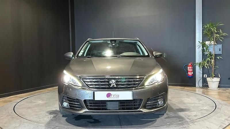 Occasion Peugeot 308 Allure 131 ch (96 kW) 2019 Brun Break