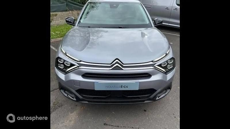 Blanc Utilisé 2024 Citroën e-C4 Berline | 36 890 € - Image 1/4