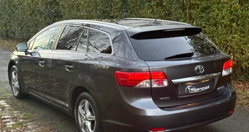 Occasion Toyota Avensis Business Edition 123 ch (90 kW) 2016 Berline