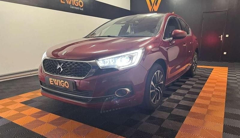 Occasion DS Automobiles DS4 So Chic 131 ch (96 kW) 2016 Rouge Citadine