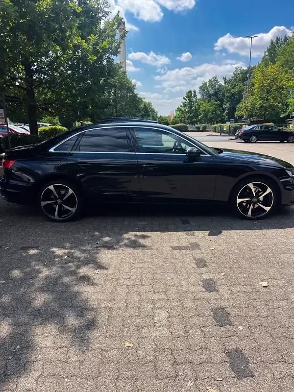 Utilisé 2020 Audi A4 Berline | 25 500 € (Prix juste) - Image 1/4