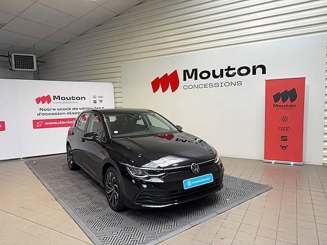 Utilisé 2022 VW Golf VIII Life | 24 990 € (Prix juste) - Image 1/4