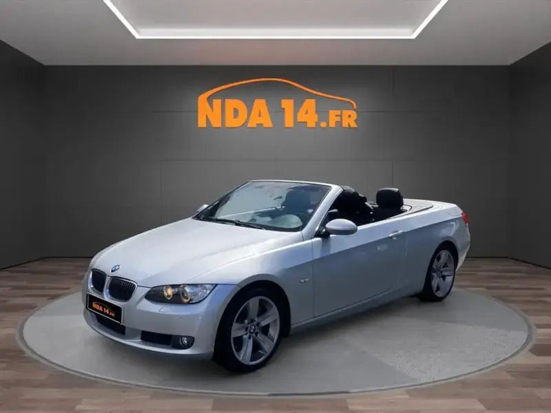 Gris Utilisé 2009 BMW 330 Cabriolet Cabriolet | 22 990 € - Image 1/4