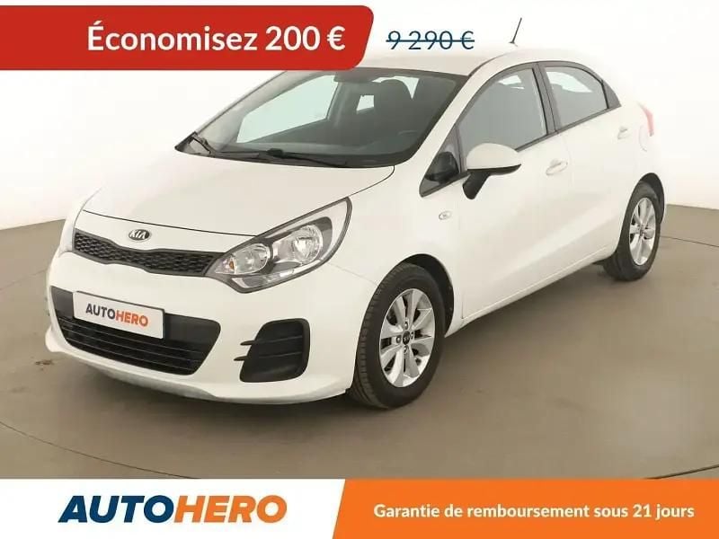Blanc Utilisé 2016 Kia Rio Citadine | 9 090 € (Prix juste) - Image 1/2