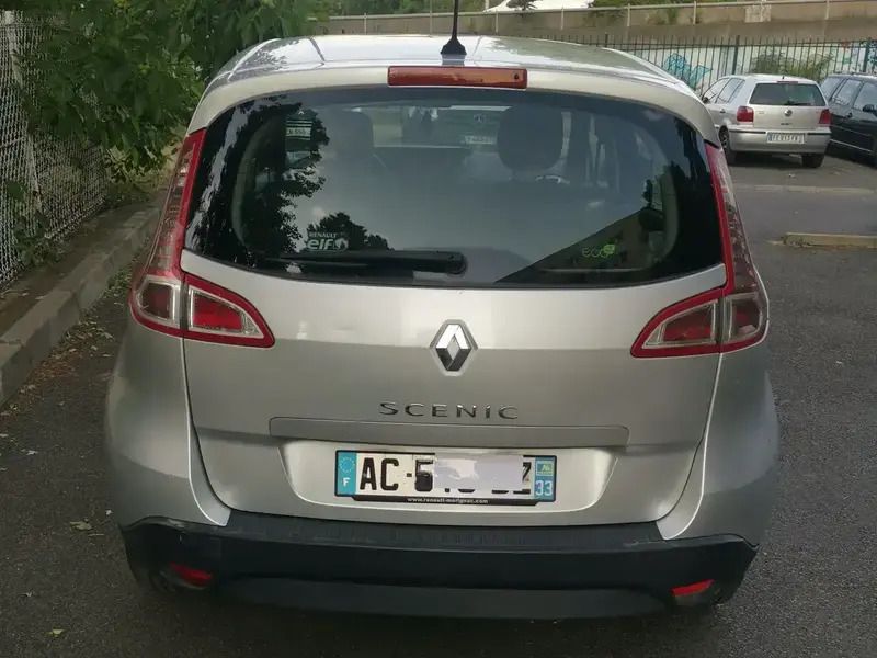 Image 2/4