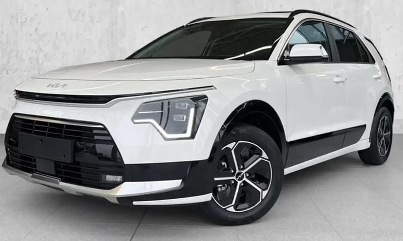 Blanc Utilisé 2025 Kia Niro SUV | 23 910 € (Super prix) - Image 1/4