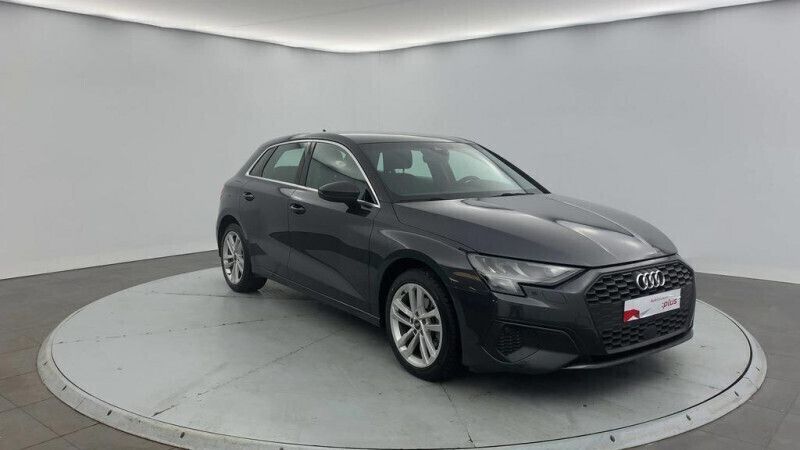 Gris Utilisé 2022 Audi A3 Sportback Design Berline | 23 040 € (Bon prix) - Image 1/4