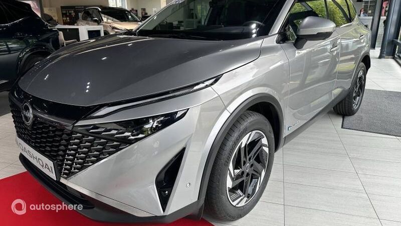 Gris Utilisé 2025 Nissan Qashqai N-Connecta SUV | 36 990 € (Prix cher) - Image 1/4