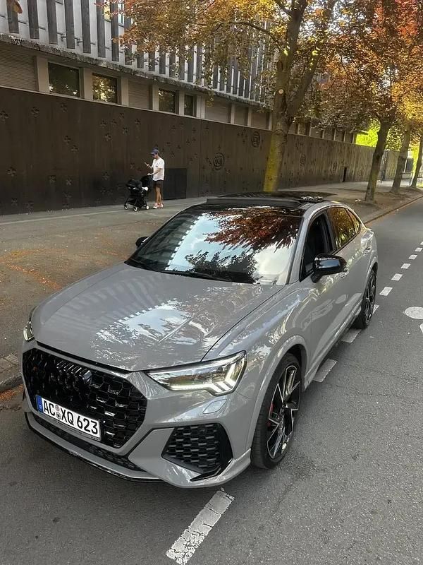 Gris Occasion 2020 Audi RS Q3 Sportback Sport SUV | 49 500 € (Prix juste) - Image 1/4