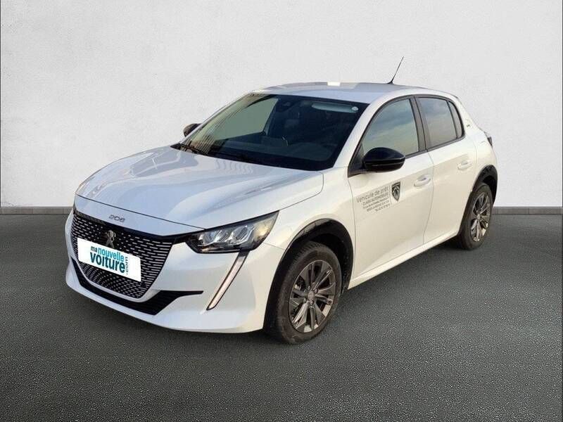 Blanc Utilisé 2023 Peugeot e-208 Style Citadine | 35 660 € - Image 1/3