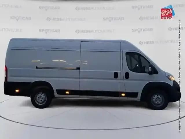 Occasion Opel Movano S 141 ch (103 kW) 2023 Blanc icy Berline