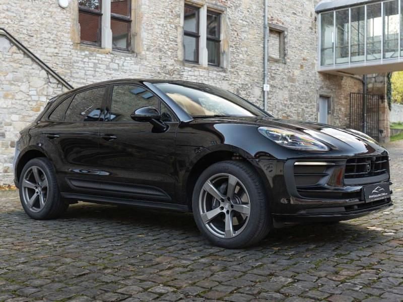 Utilisé 2024 Porsche Macan SUV | 60 999 € - Image 1/4