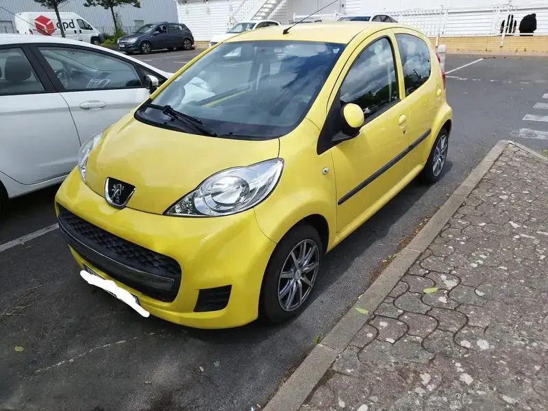 Utilisé 2010 Peugeot 107 Citadine | 5 800 € (Prix assez cher) - Image 1/4
