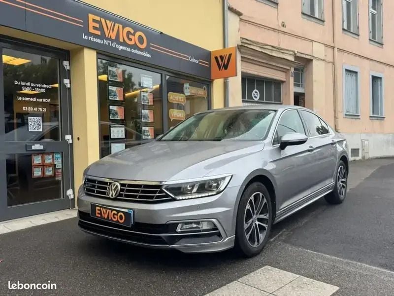 Gris Utilisé 2018 VW Passat R-line Berline | 16 490 € (Prix juste) - Image 1/4