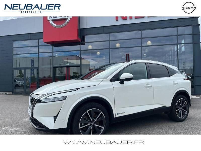 Blanc lunaire (spéciale) Utilisé 2023 Nissan Qashqai Tekna SUV | 28 980 € (Prix juste) - Image 1/4