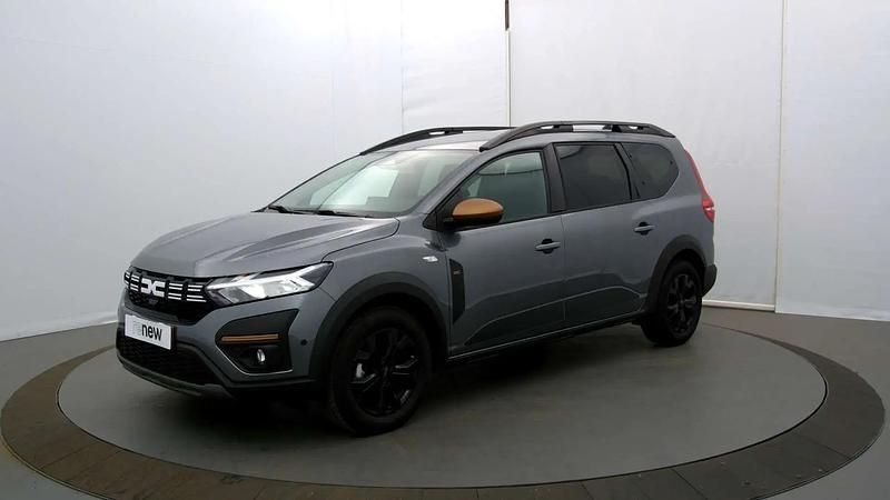 Gris Utilisé 2025 Dacia Jogger Extreme Monospace | 26 990 € (Prix juste) - Image 1/4